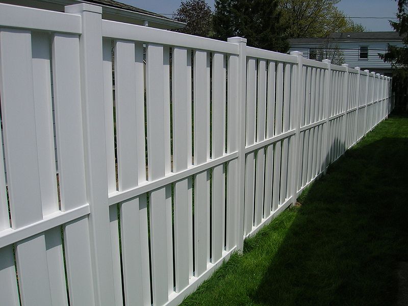 Middlesex County Vinyl Fencing